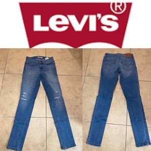 Levi’s distressed 711 skinny